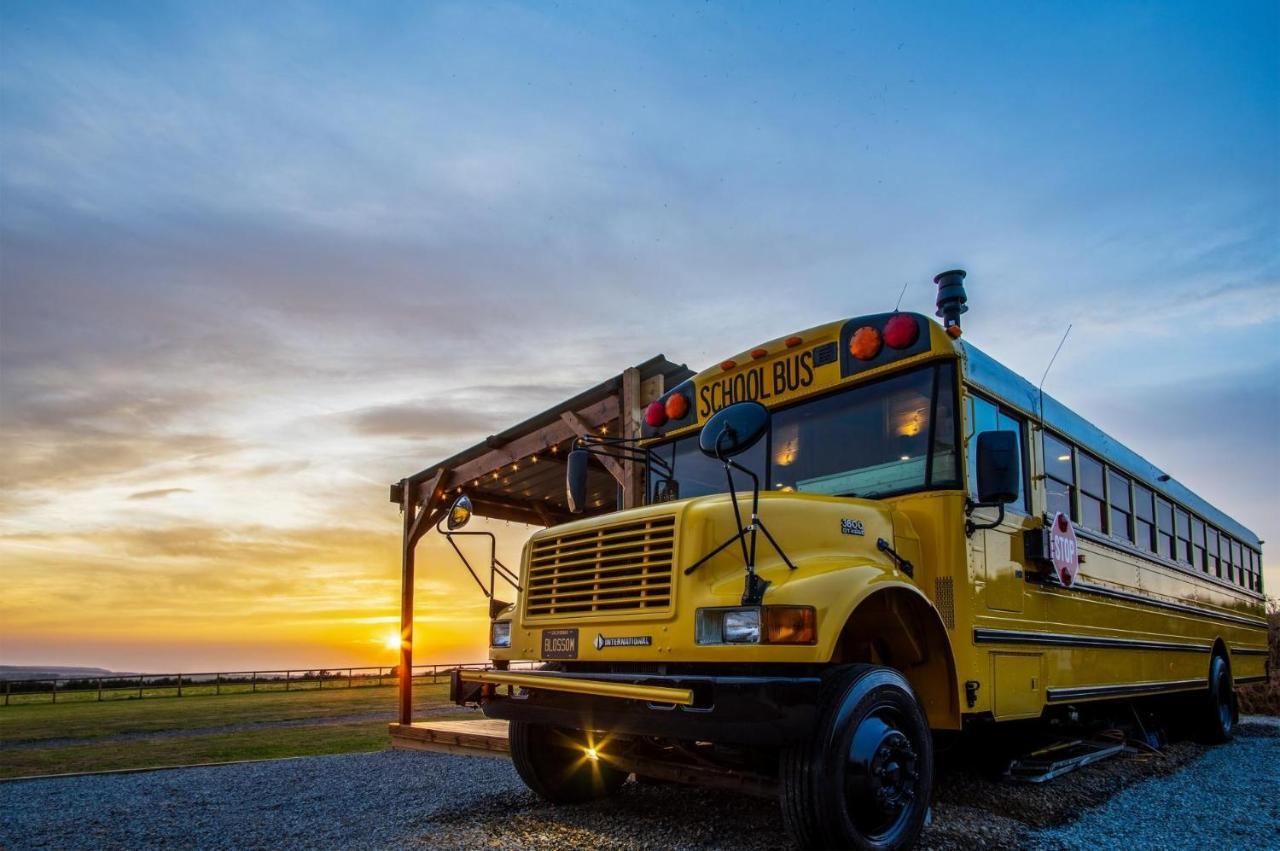 American School Bus - 1 Bedroom - Blossom Farm - Tiers Cross Johnston Εξωτερικό φωτογραφία