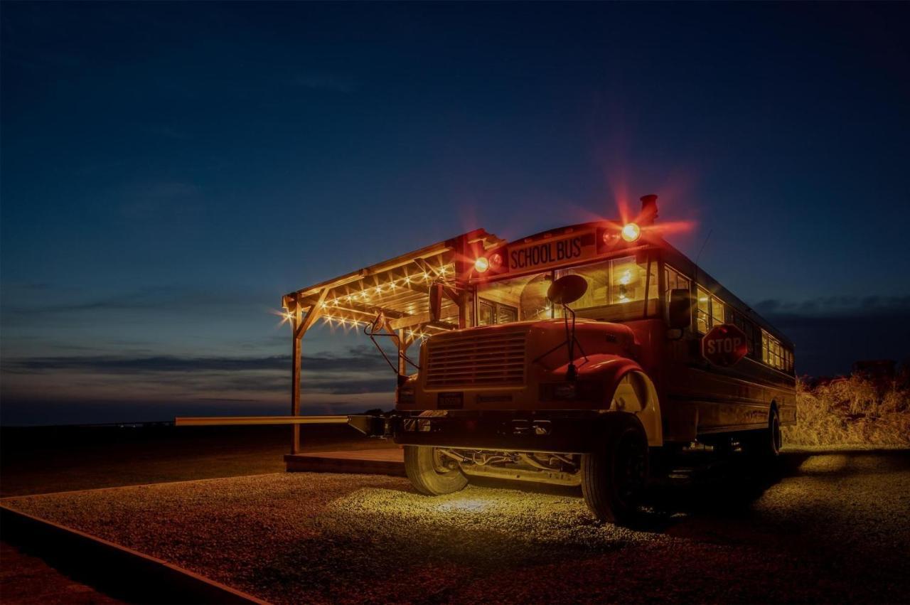 American School Bus - 1 Bedroom - Blossom Farm - Tiers Cross Johnston Εξωτερικό φωτογραφία